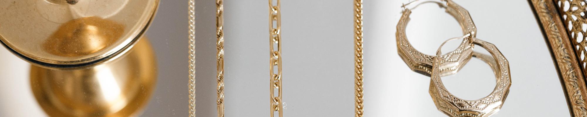 Collection of gold jewelry 